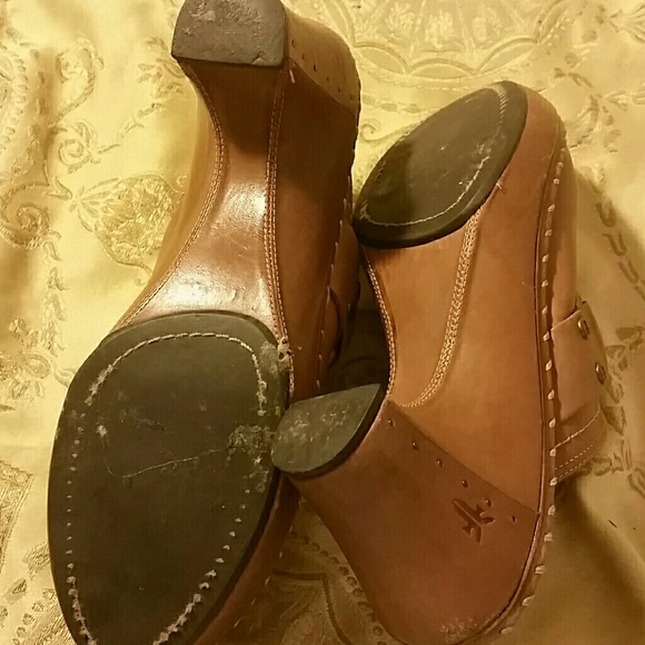 Frye Clogs - Picture 3 of 7
